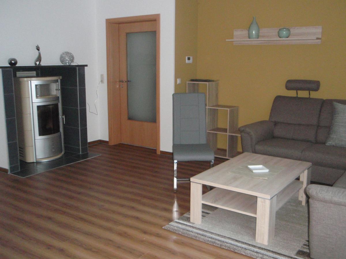 Ferienwohnung Am Schlossberg 阿恩施塔特 外观 照片